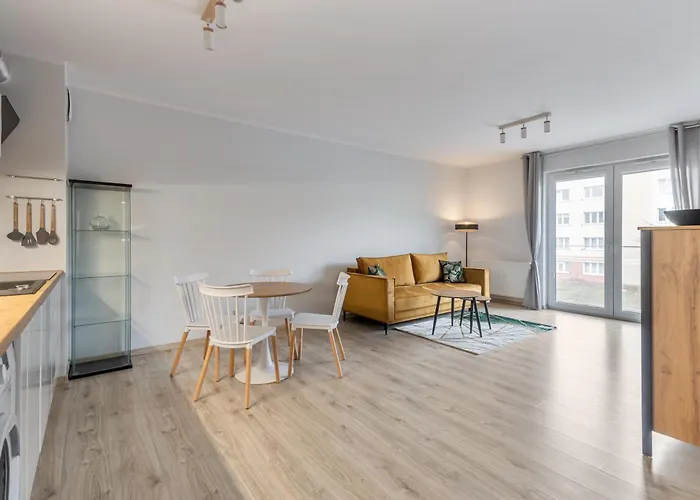 M&j - Molo W Brzeznie * غدانسك